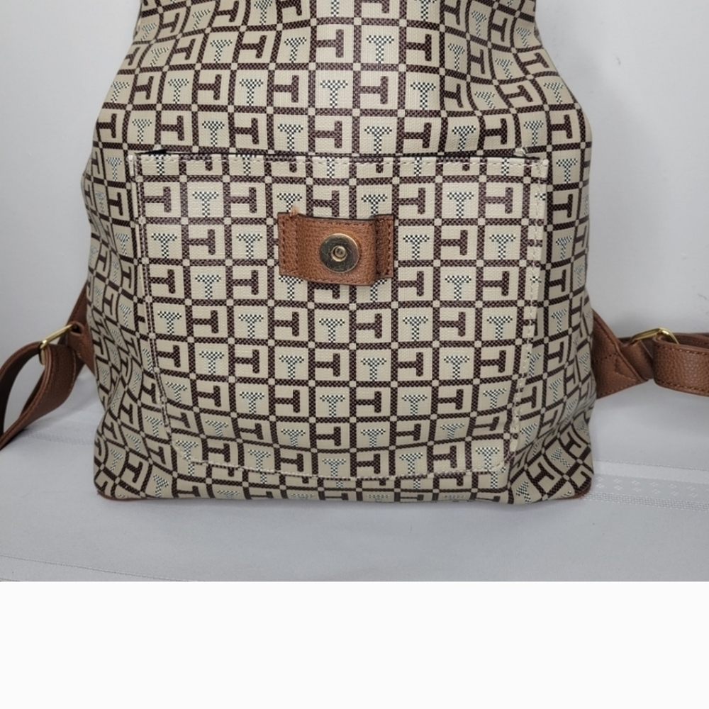 Tommy Hilfiger Large Tan & Cream Women's Backpack, 12×11×6, EUC - Picture 6 of 8